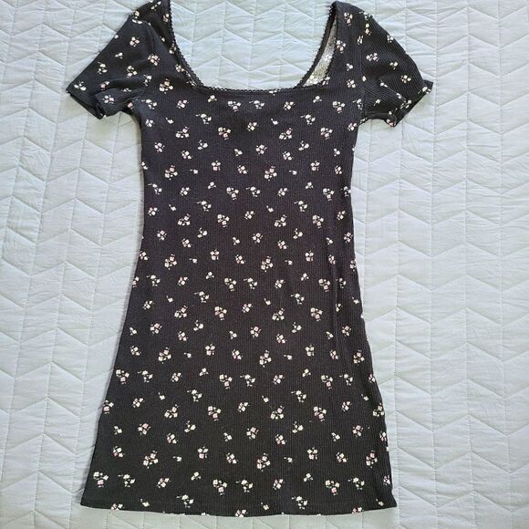 H&M Divided ribbed floral dress - Picture 1 of 7